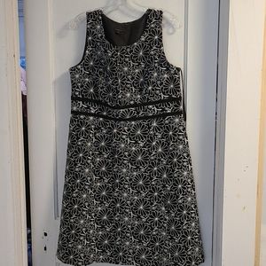 FINAL PRICE Fun embroidered dress